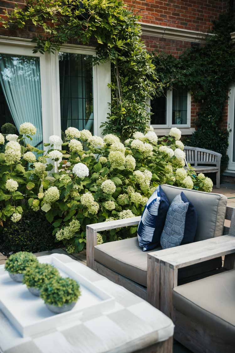 Country estate Garden Design for seating area, Bradley Burgess Design