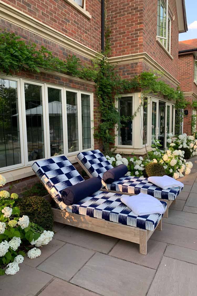 Country estate Garden Design for sunloungers, Bradley Burgess Design